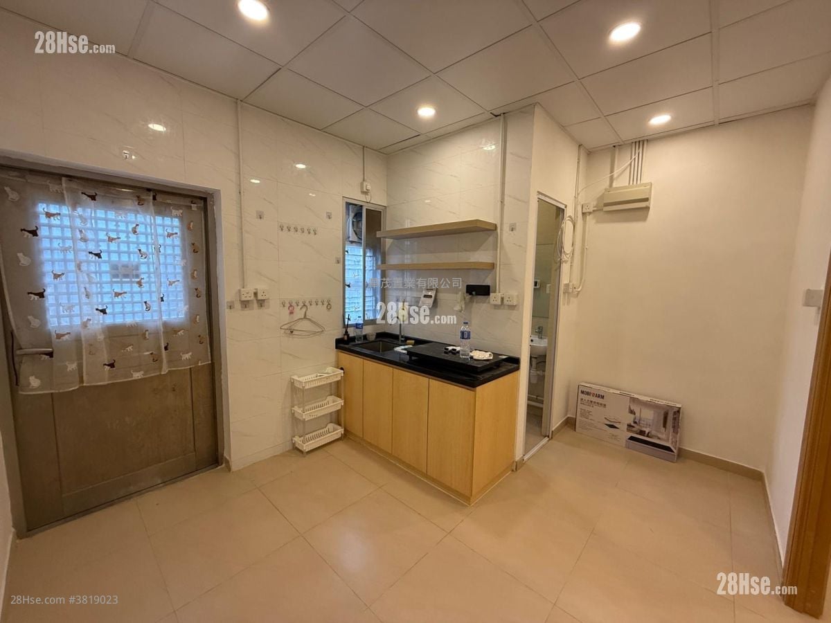 村屋 租盤 2 房 , 1 浴室