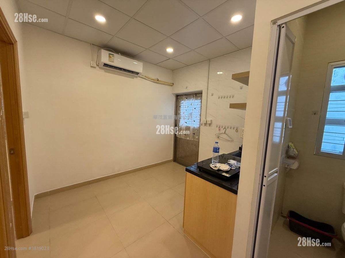 村屋 租盤 2 房 , 1 浴室