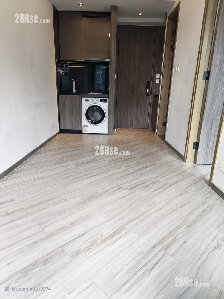 Sereno Verde Sell 1 Bedroom , 1 Bathroom 279 ft²