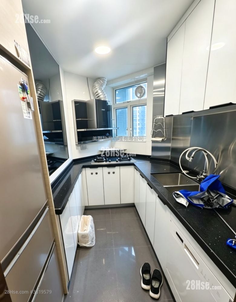 峻瀅 售盤 3 房 , 2 浴室 693 平方呎