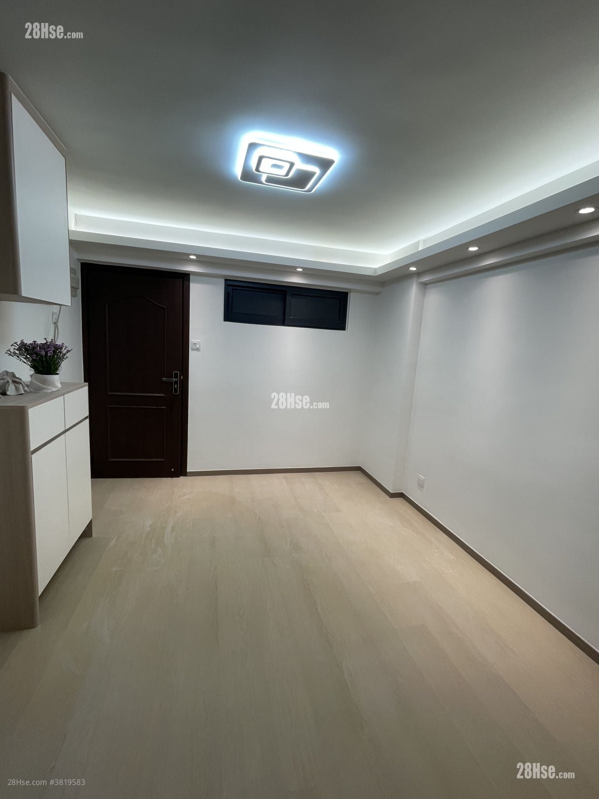 单幢楼房 租盘 320 平方尺