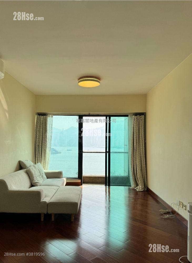 The Arch Sell 3 Bedrooms , 3 Bathrooms 846 ft²