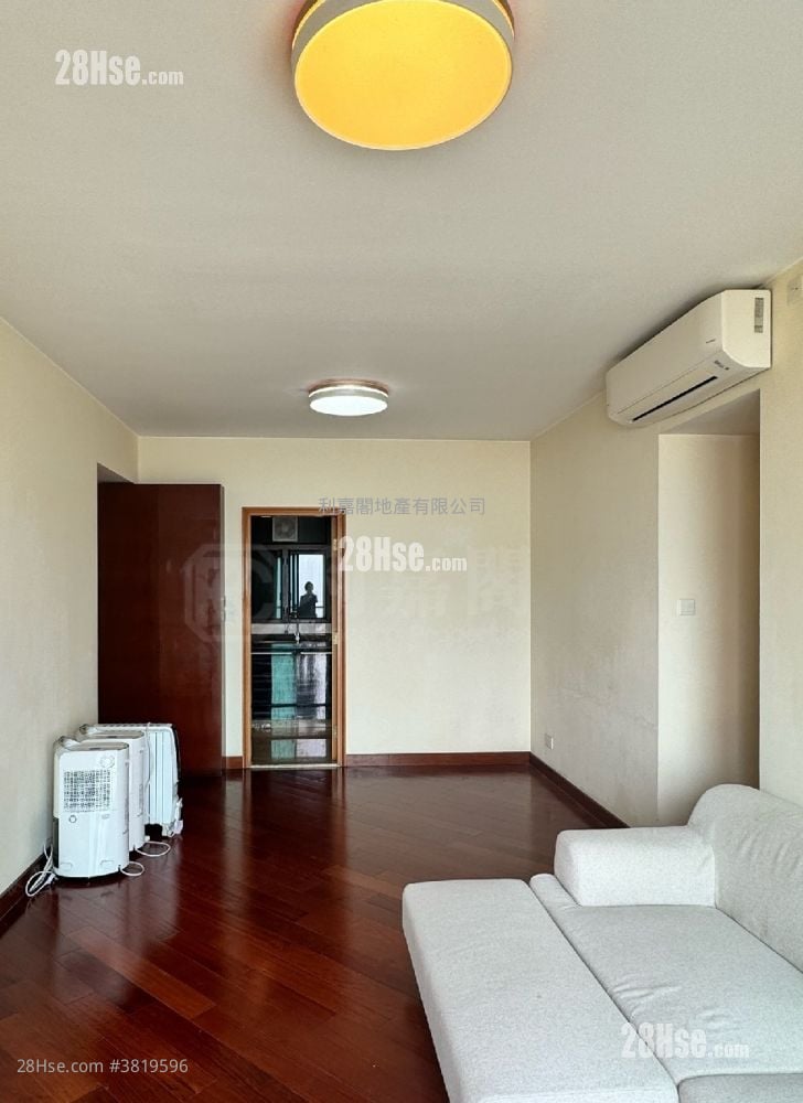 The Arch Sell 3 Bedrooms , 3 Bathrooms 846 ft²