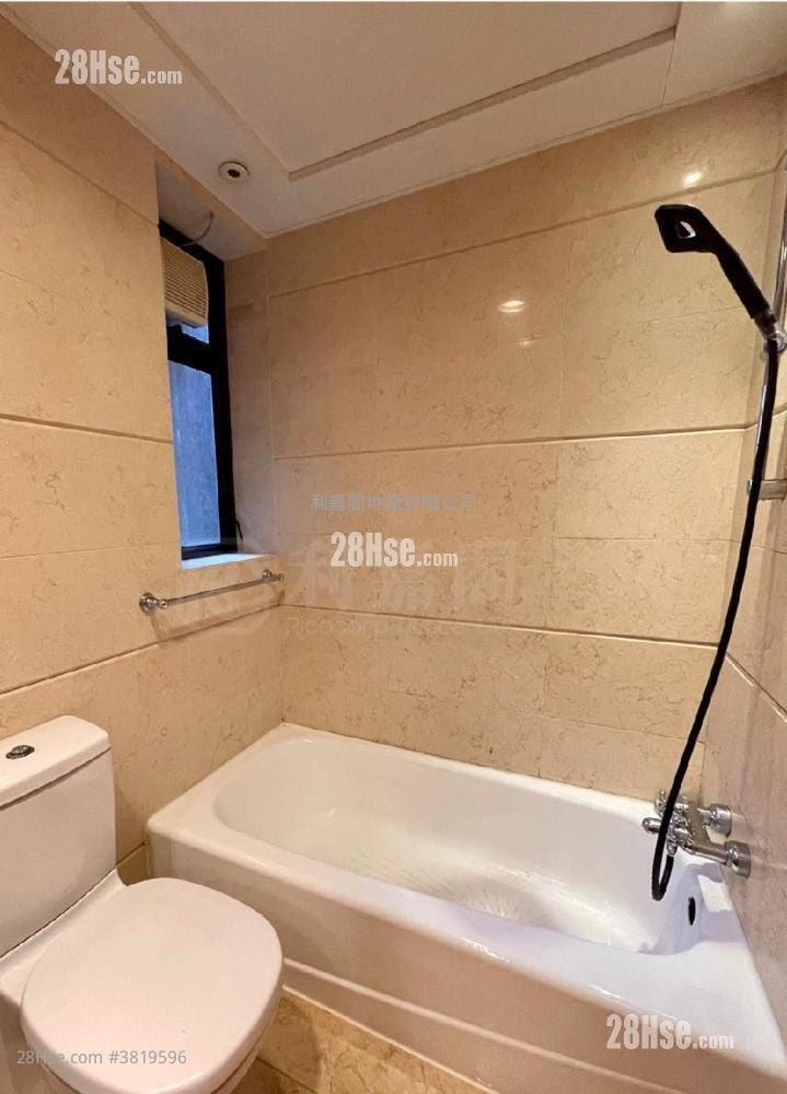 The Arch Sell 3 Bedrooms , 3 Bathrooms 846 ft²