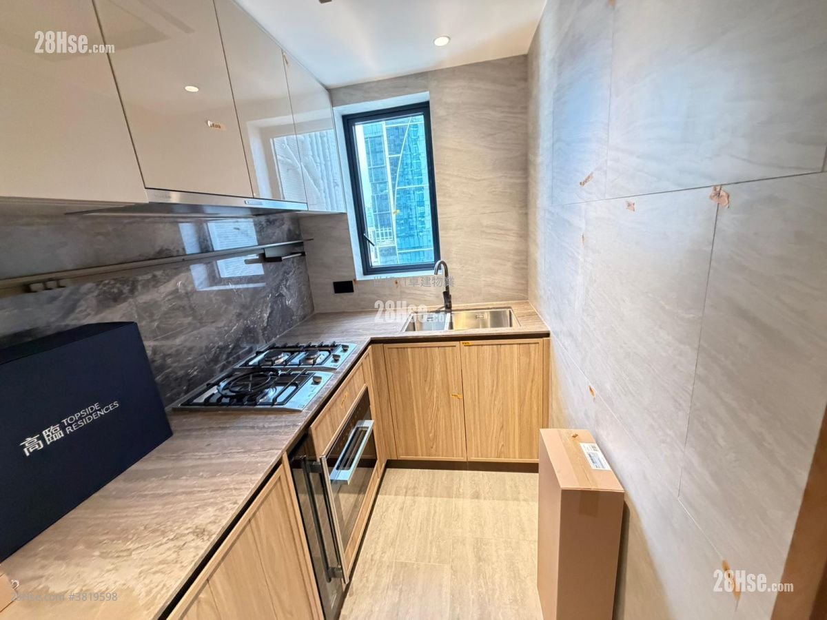 高临 租盘 3 房 , 1 浴室 545 平方尺