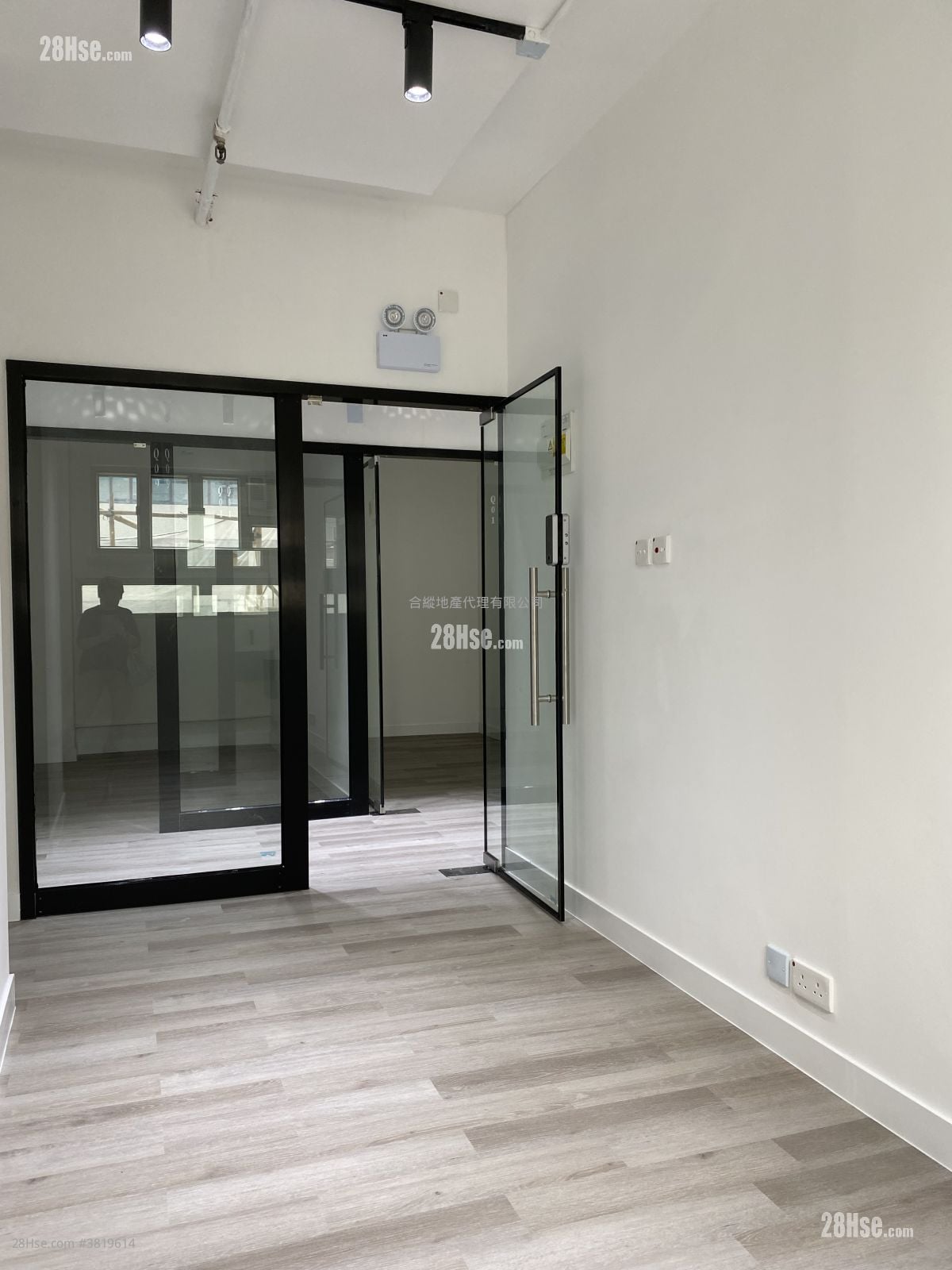 駱駝漆大廈 租盤