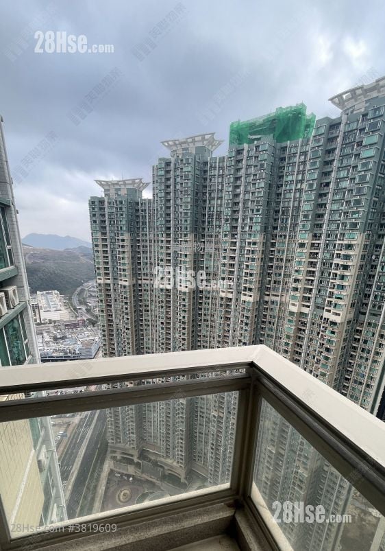 領凱 售盤 3 房 730 平方呎