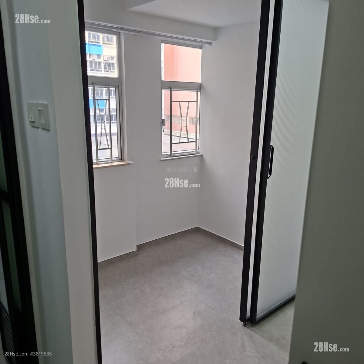 Hong Keung Mansion Rental 1 Bedroom , 1 Bathroom 150 ft²