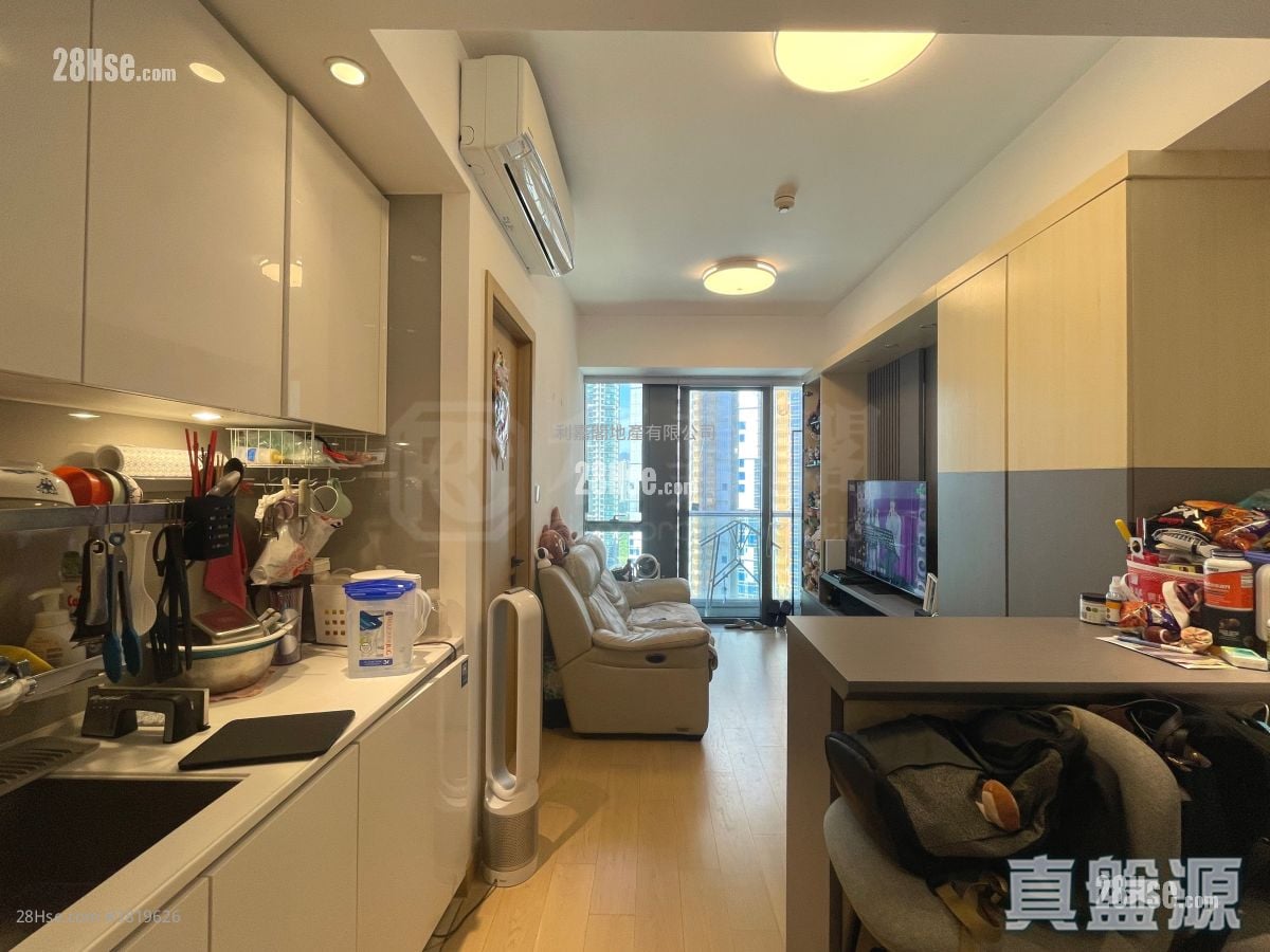 Montara Sell 1 Bedroom 368 ft²