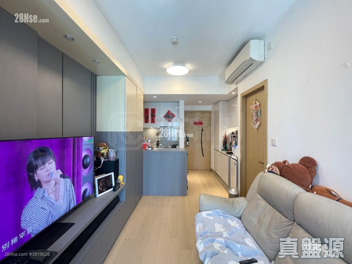 Montara Sell 1 Bedroom 368 ft²