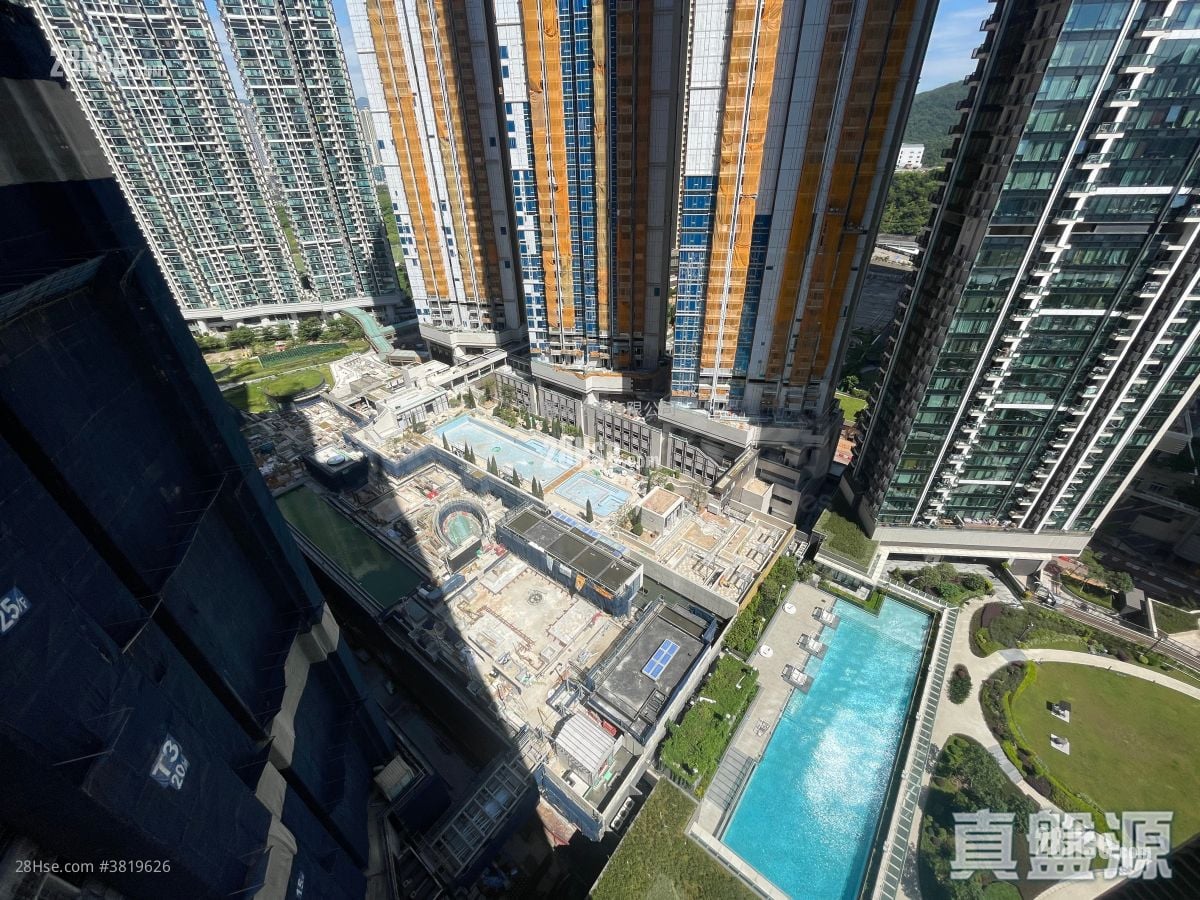 Montara Sell 1 Bedroom 368 ft²