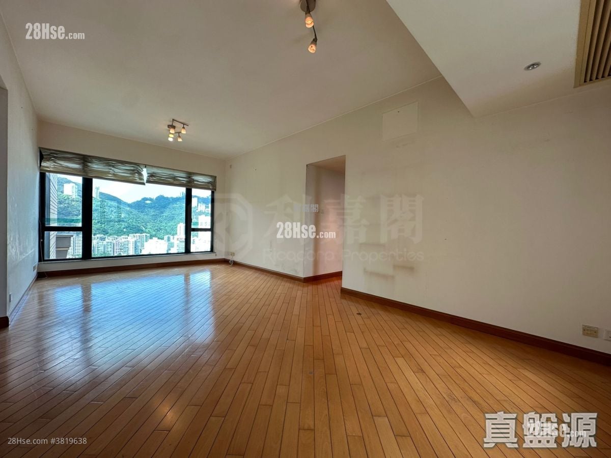 礼顿山 售盘 3 房 1,113 平方尺