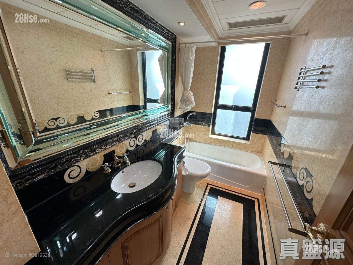 礼顿山 售盘 3 房 1,113 平方尺