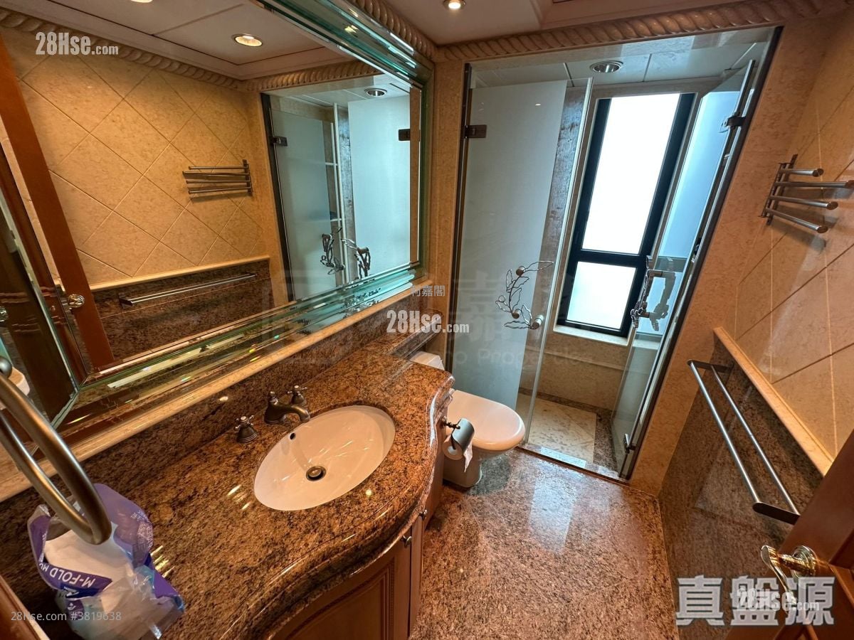 礼顿山 售盘 3 房 1,113 平方尺