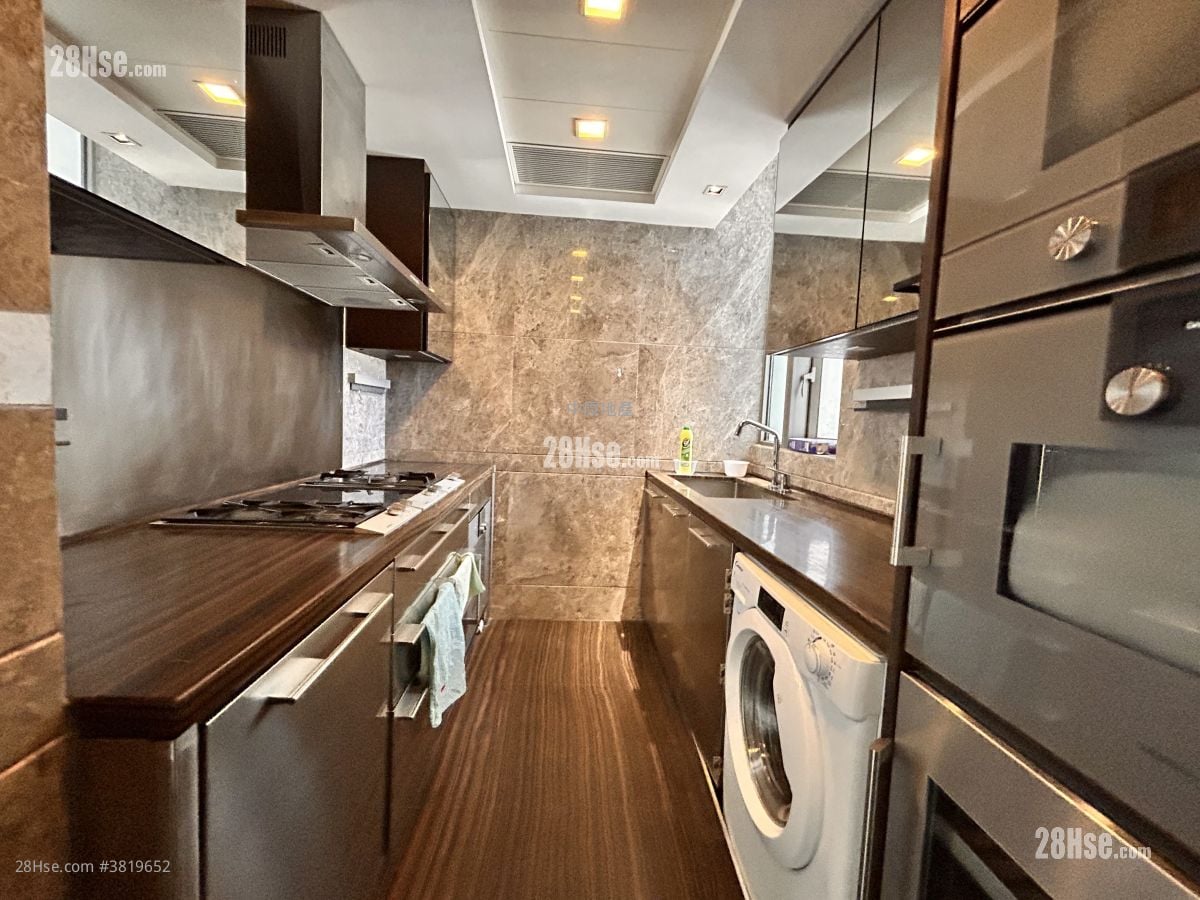 The Zumurud Rental 4 Bedrooms , 3 Bathrooms 1,624 ft²