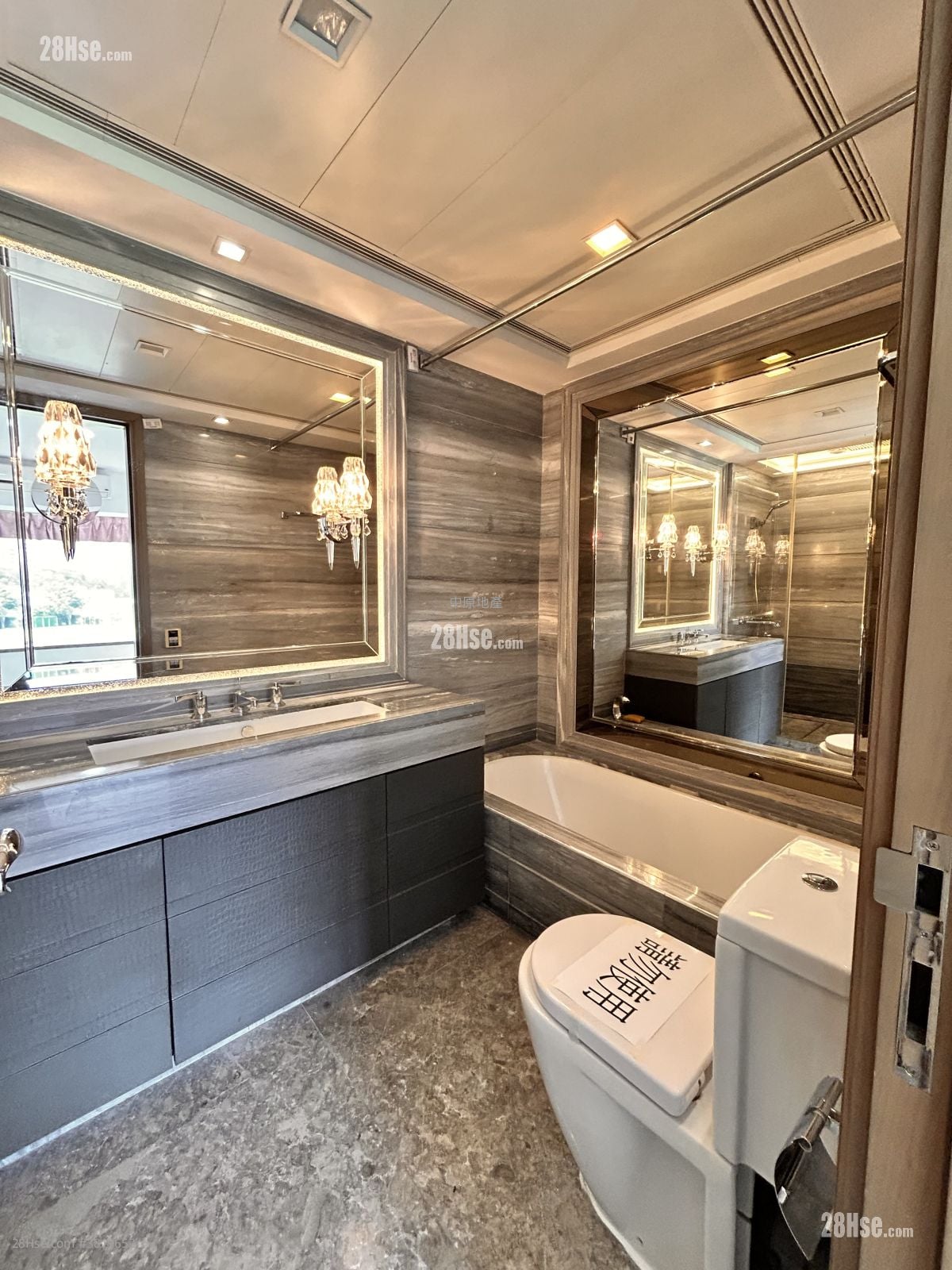 The Zumurud Rental 4 Bedrooms , 3 Bathrooms 1,624 ft²