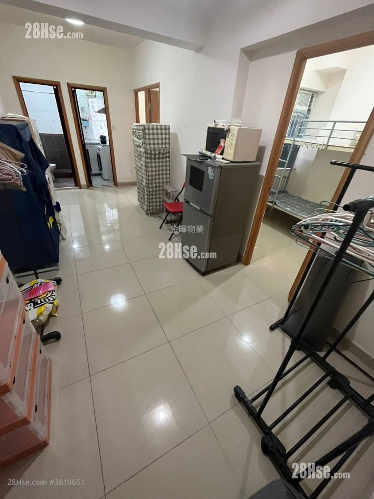 恆裕大廈 租盤 3 房 , 1 浴室 381 平方呎