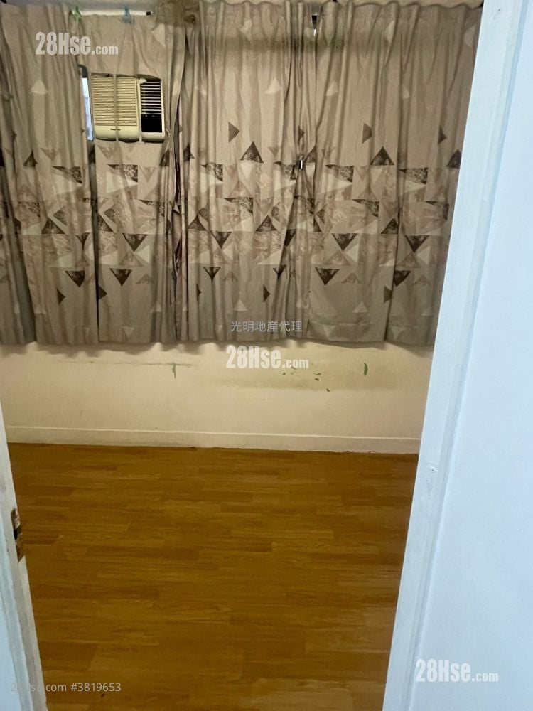 唐樓 租盤 1 房 , 1 浴室 437 平方呎