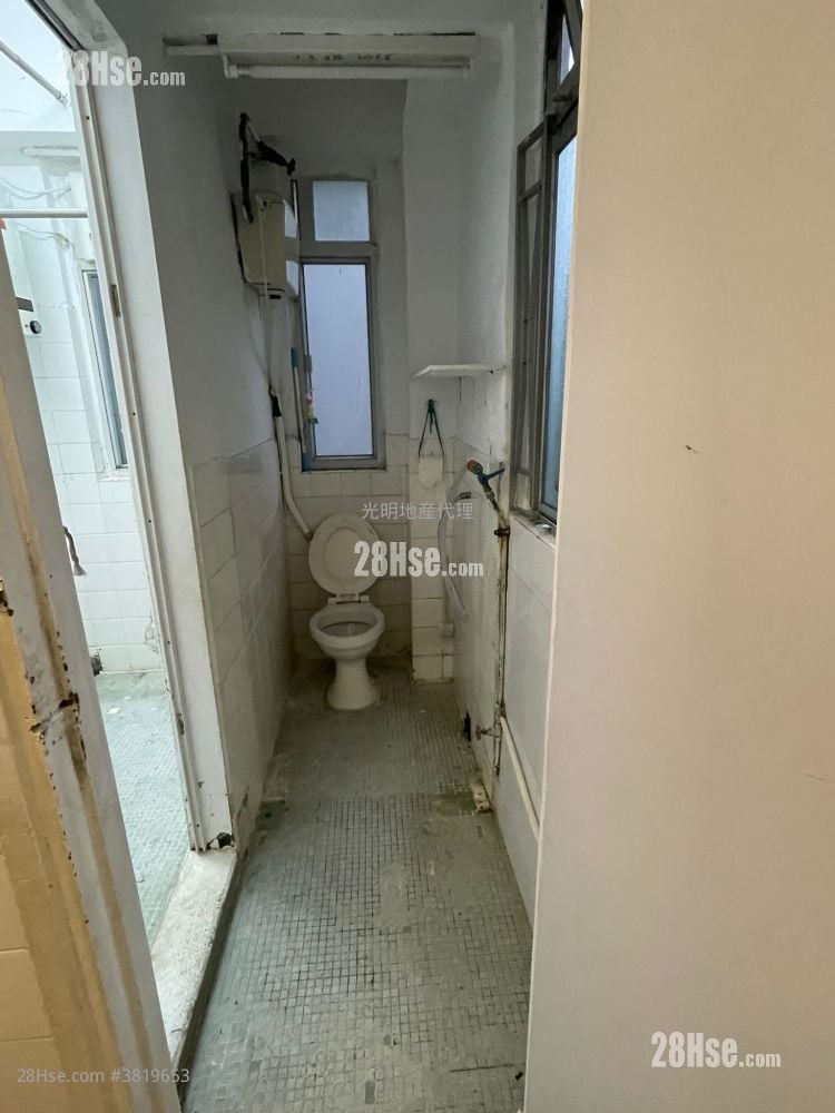 唐樓 租盤 1 房 , 1 浴室 437 平方呎