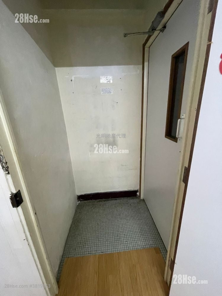 唐樓 租盤 1 房 , 1 浴室 437 平方呎