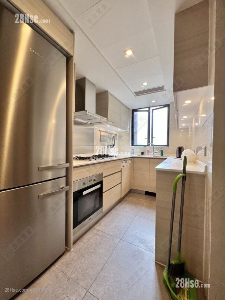 皓畋 租盤 3 房 , 3 浴室 975 平方呎