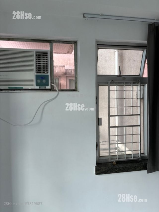 Sheung Shui Centre Rental 2 Bedrooms , 1 Bathroom 351 ft²
