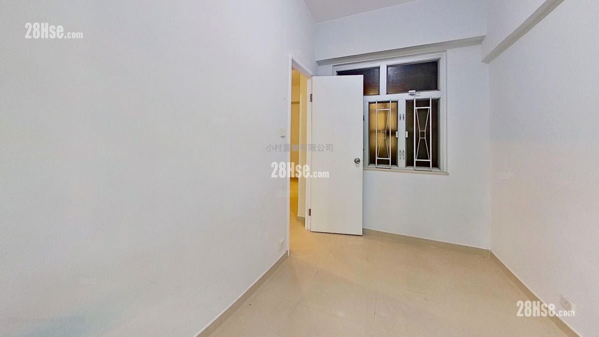 金海大厦 租盘 2 房 , 1 浴室 357 平方尺