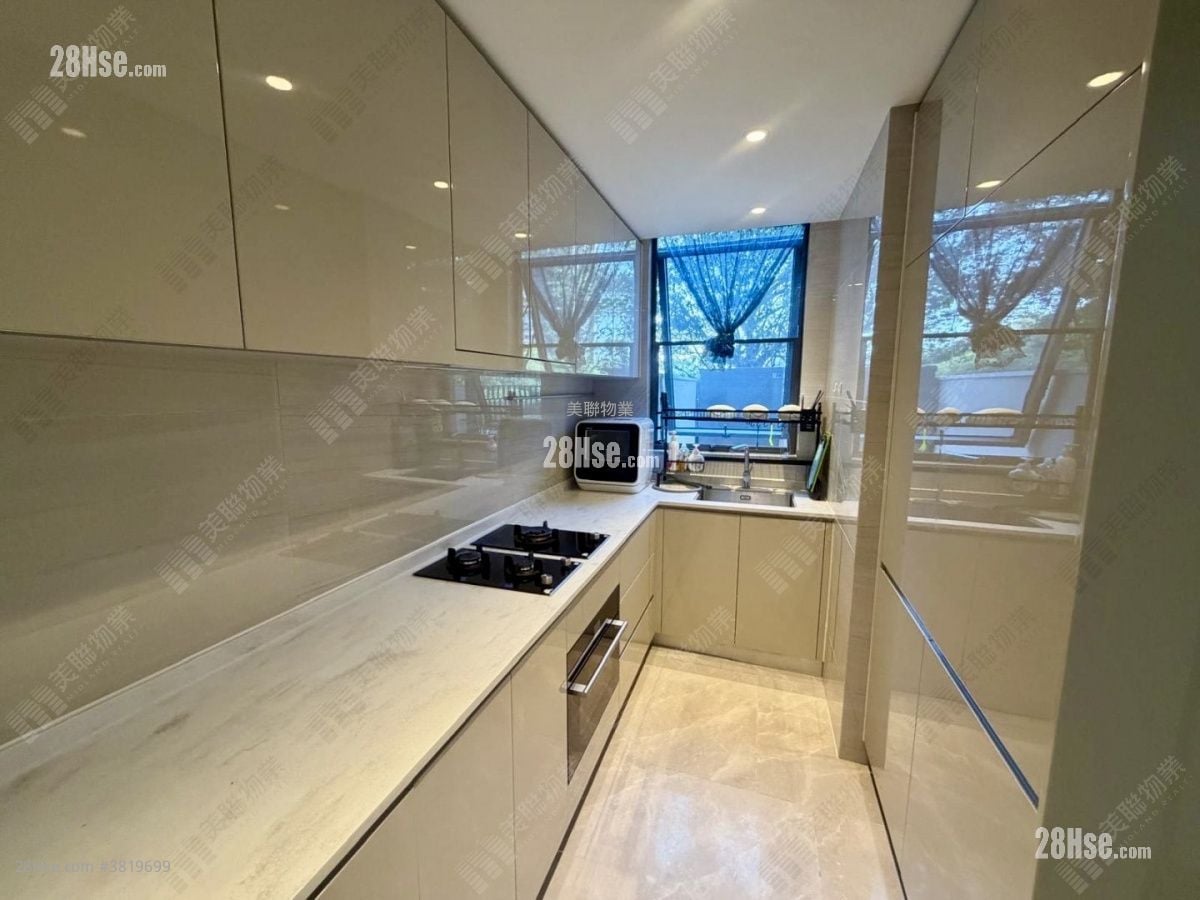 Oma Oma Rental 3 Bedrooms , 3 Bathrooms 1,004 ft²