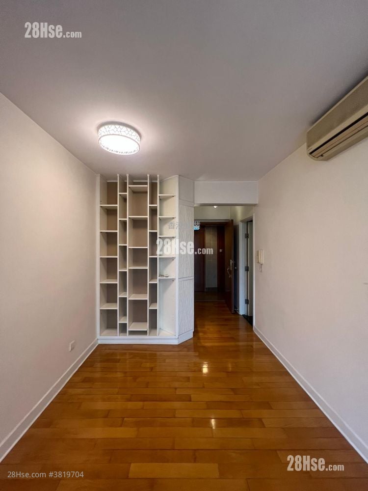 Island Harbourview Sell 2 Bedrooms , 1 Bathroom 459 ft²