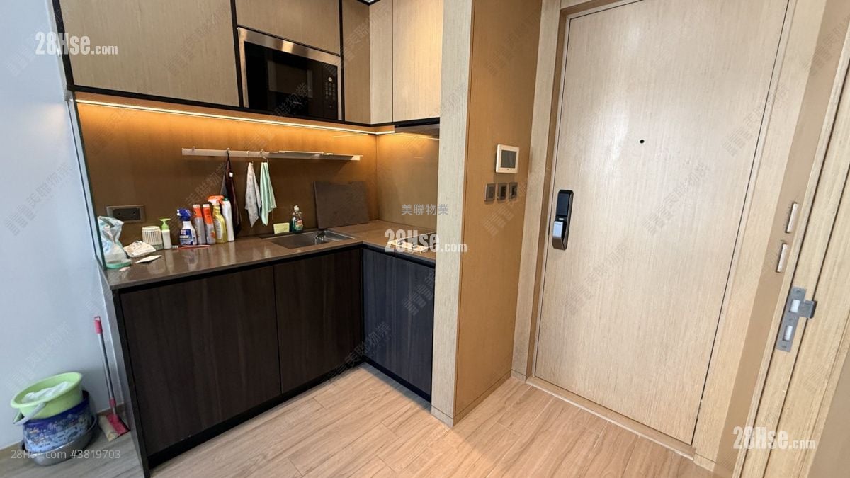 利奥坊凯岸 租盘 1 房 , 1 浴室 253 平方尺