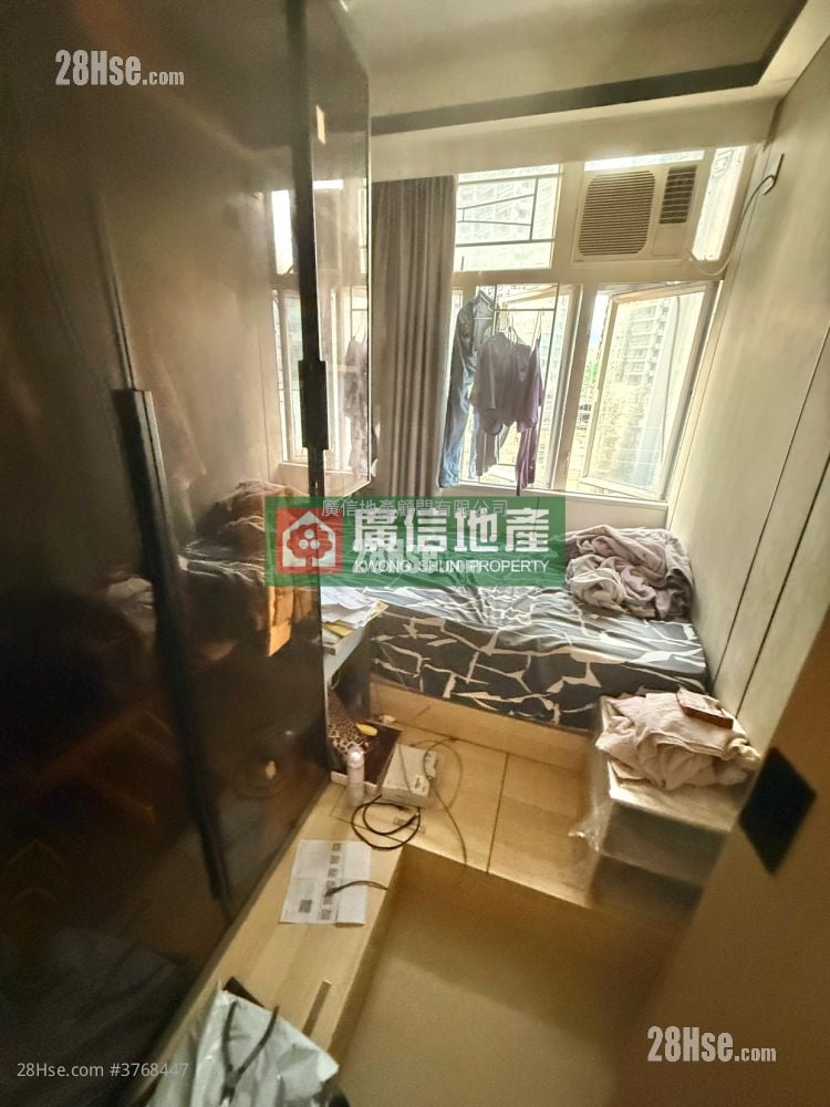 中英樓 售盤 3 房 , 1 浴室 435 平方呎