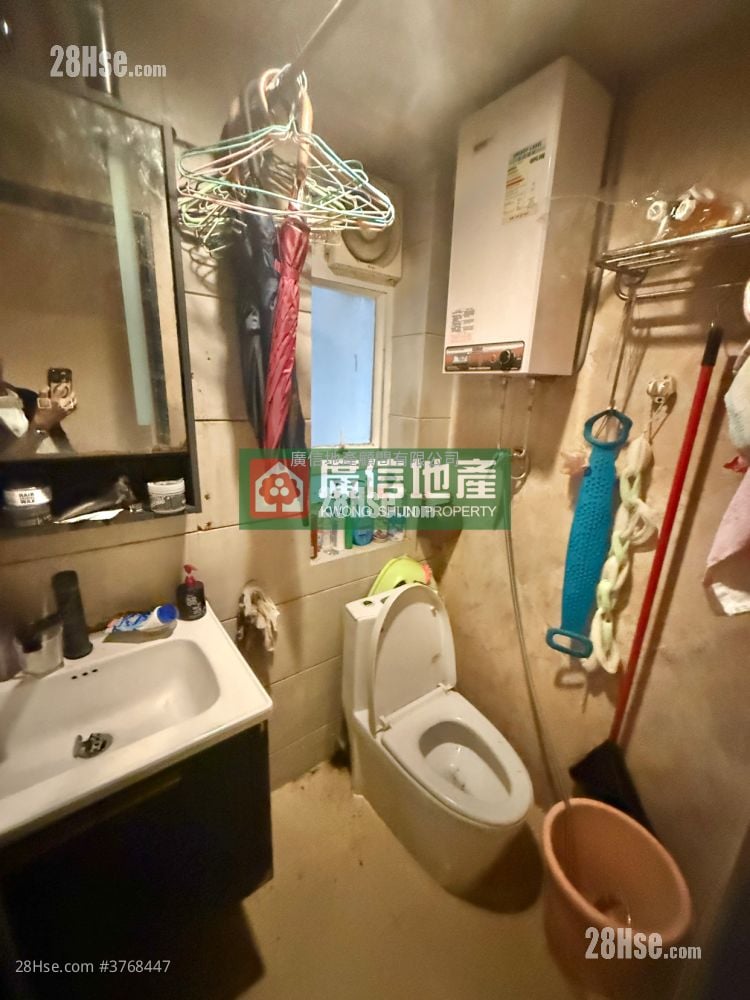 中英樓 售盤 3 房 , 1 浴室 435 平方呎