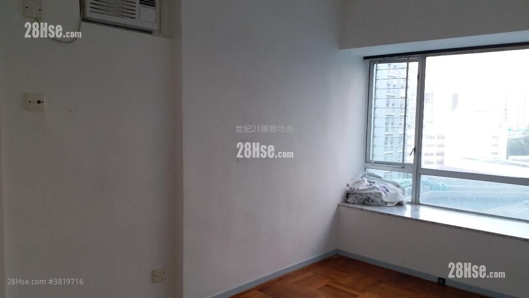 Laguna City Sell 3 Bedrooms , 2 Bathrooms 687 ft²