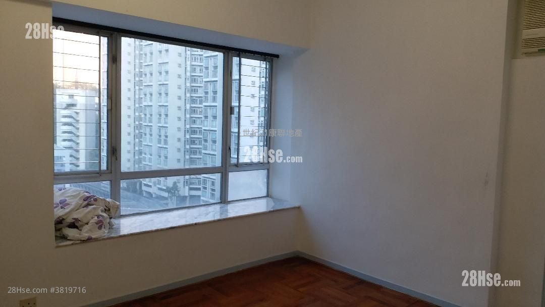 Laguna City Sell 3 Bedrooms , 2 Bathrooms 687 ft²