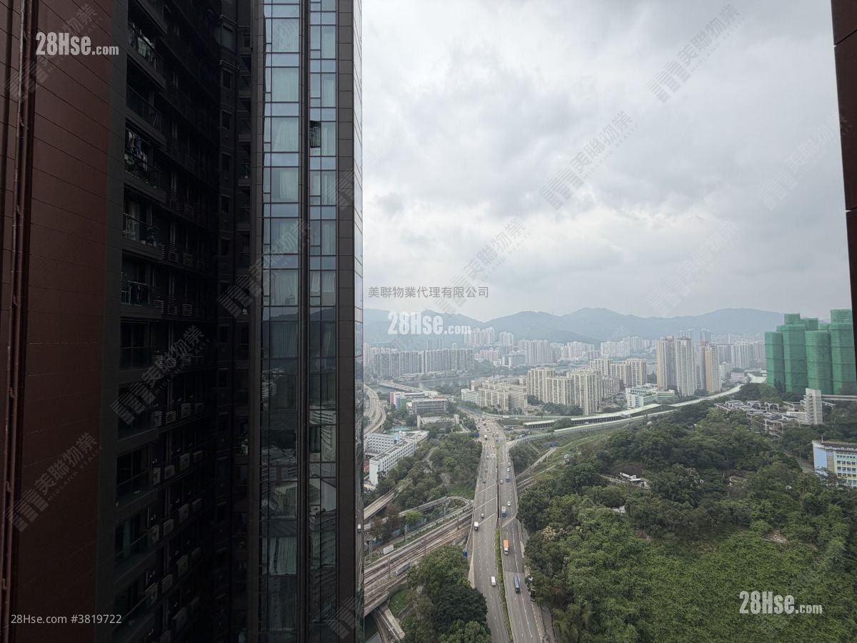 The Arles Sell 3 Bedrooms , 1 Bathroom 676 ft²