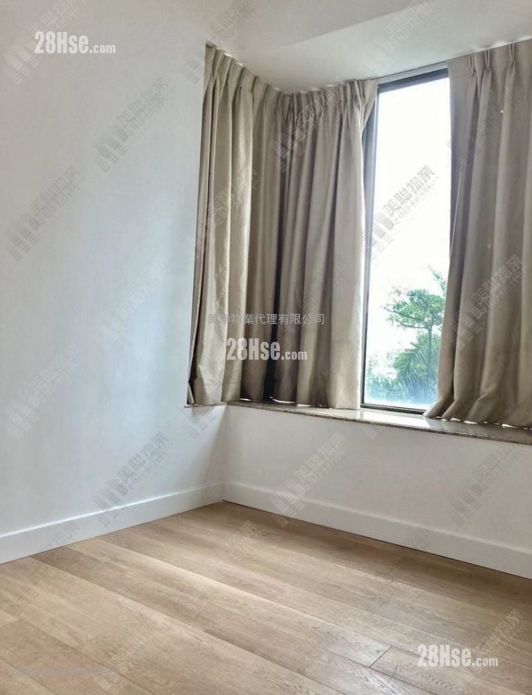 Noble Hill Sell 2 Bedrooms 509 ft²