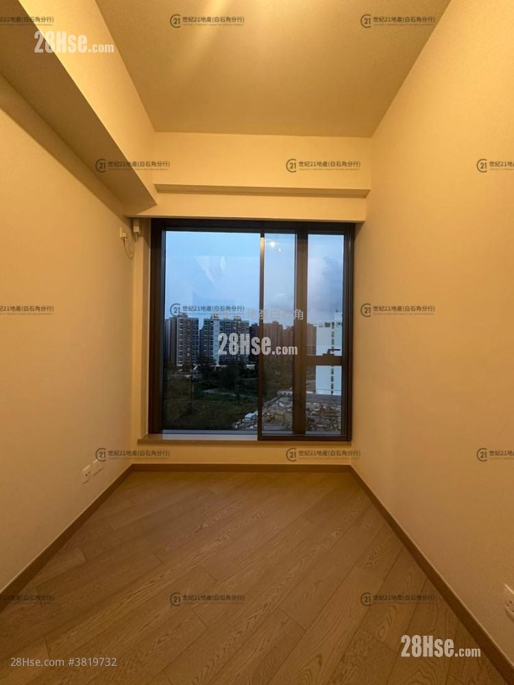 Silicon Hill Rental 2 Bedrooms , 1 Bathroom 407 ft²