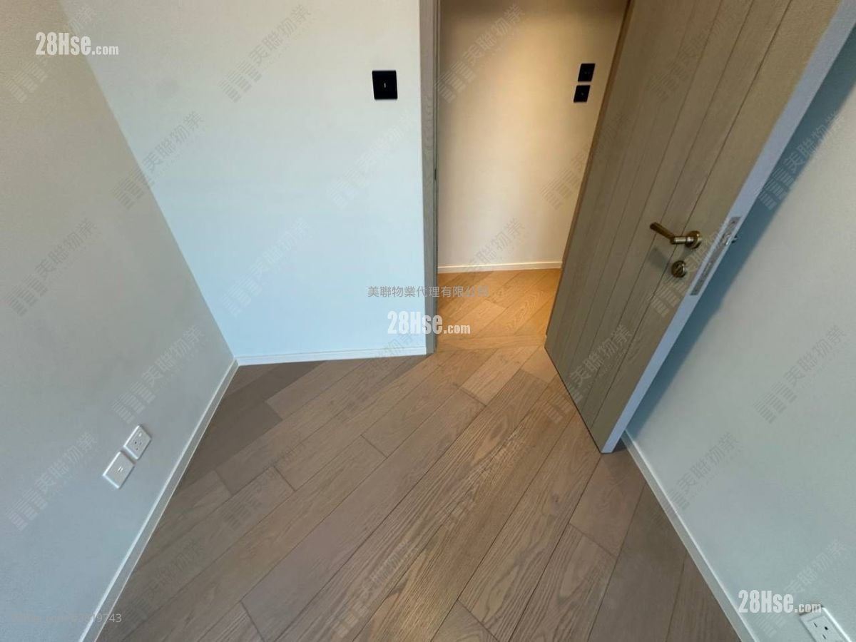 柏傲莊 售盤 3 房 , 2 浴室 683 平方呎