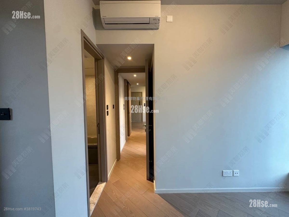 柏傲莊 售盤 3 房 , 2 浴室 683 平方呎