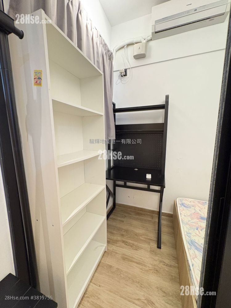 蟾宮大廈 租盤 150 平方呎