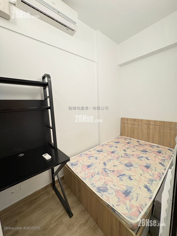 蟾宮大廈 租盤 150 平方呎