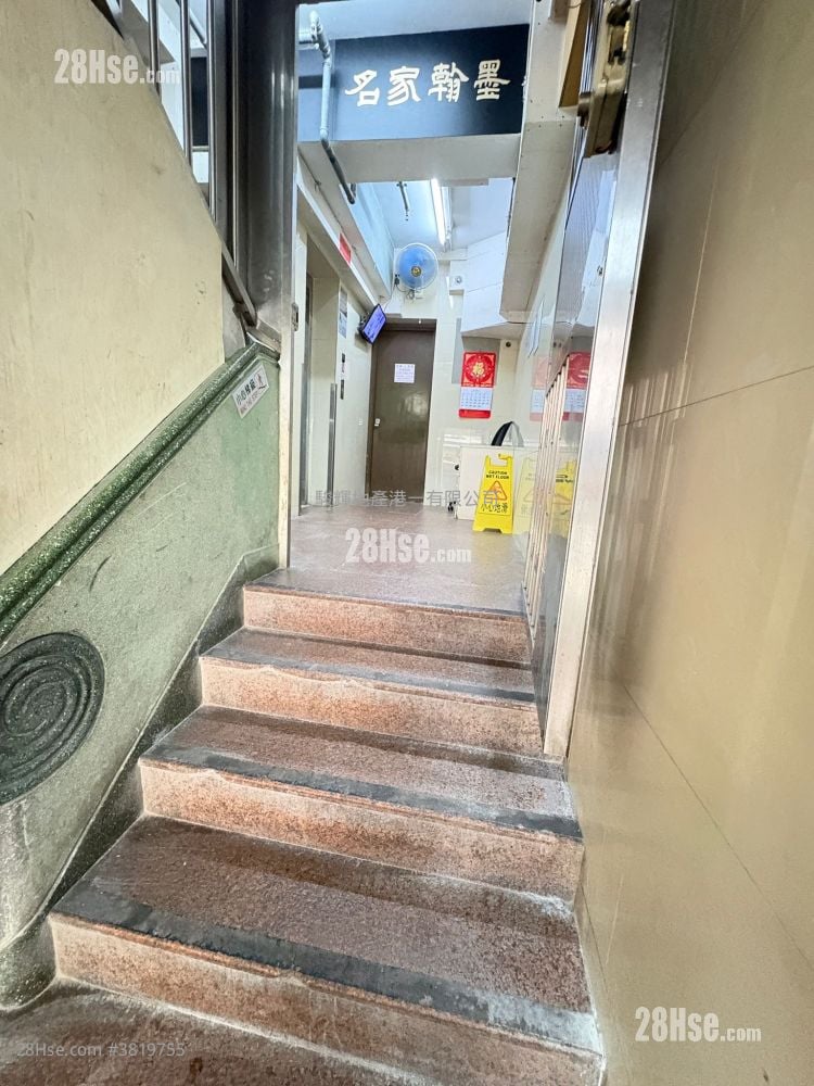 蟾宮大廈 租盤 150 平方呎