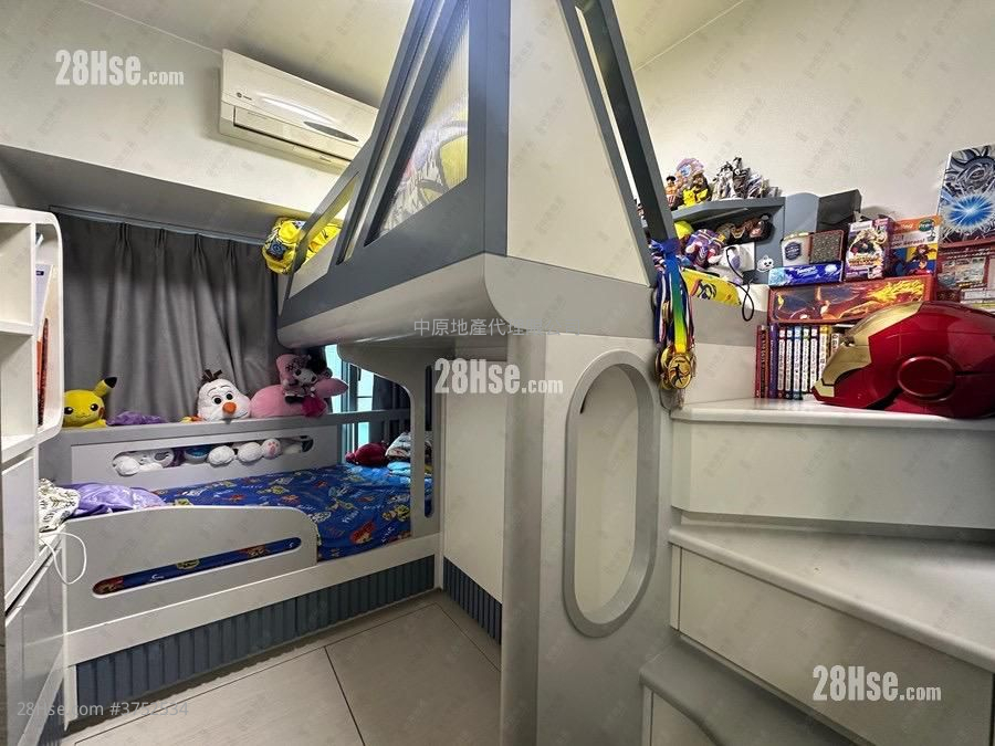 環宇海灣 售盤 3 房 , 2 浴室 722 平方呎