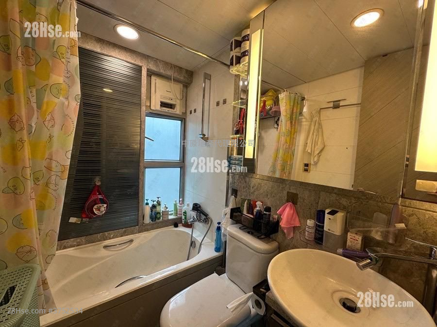 環宇海灣 售盤 3 房 , 2 浴室 722 平方呎