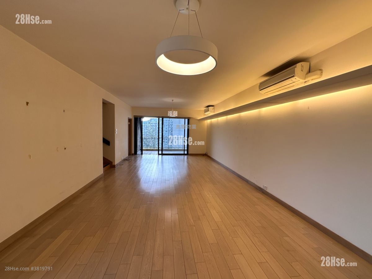 Lu Garden Sell 4 Bedrooms 2,135 ft²