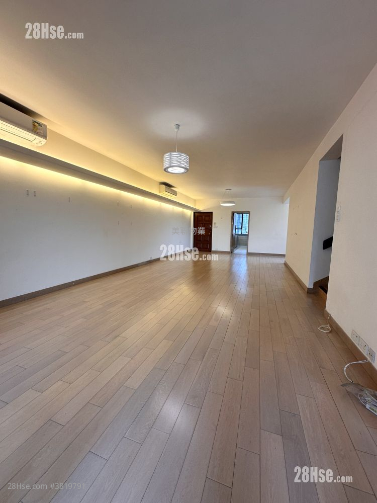 Lu Garden Sell 4 Bedrooms 2,135 ft²