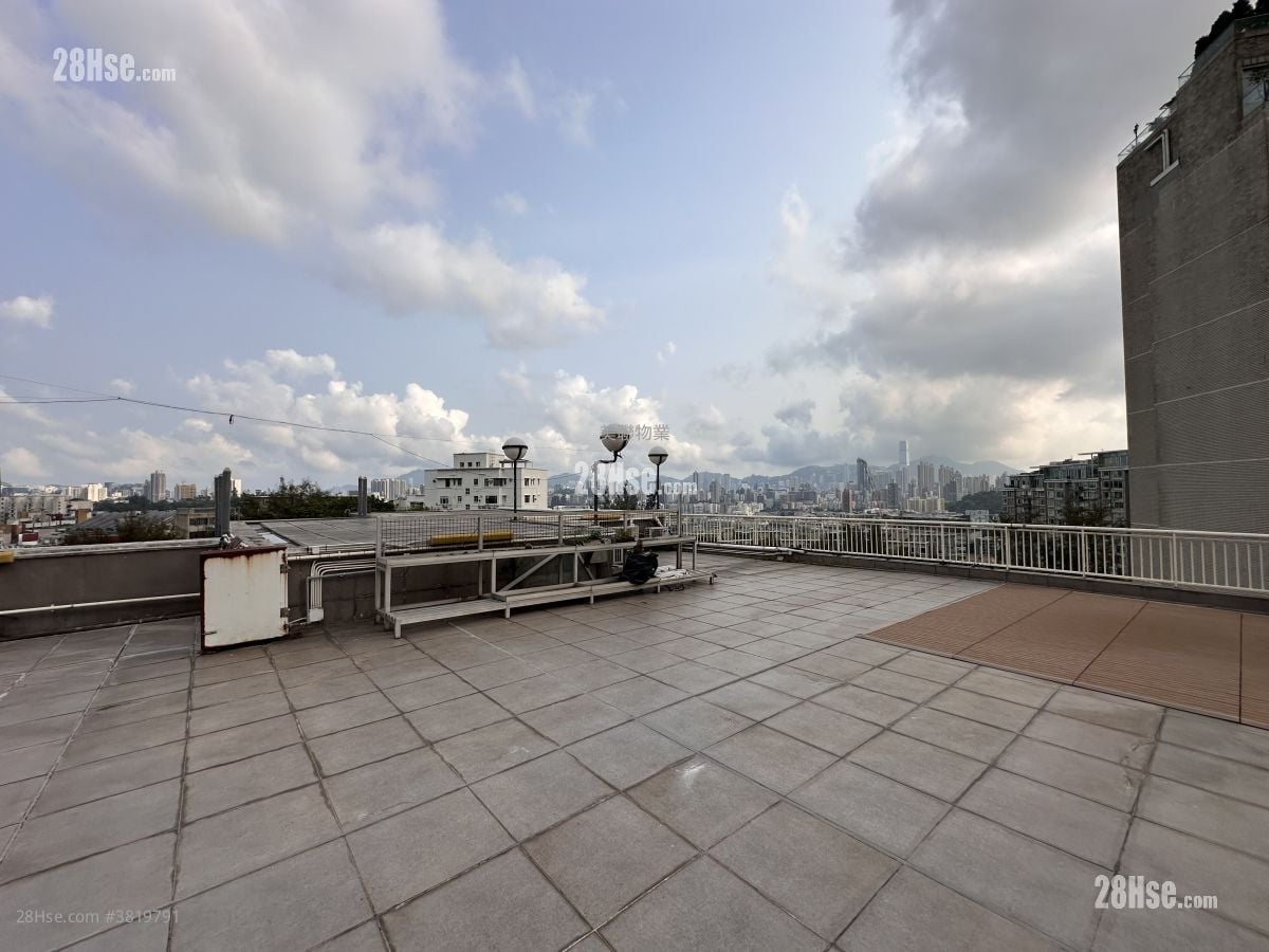 Lu Garden Sell 4 Bedrooms 2,135 ft²