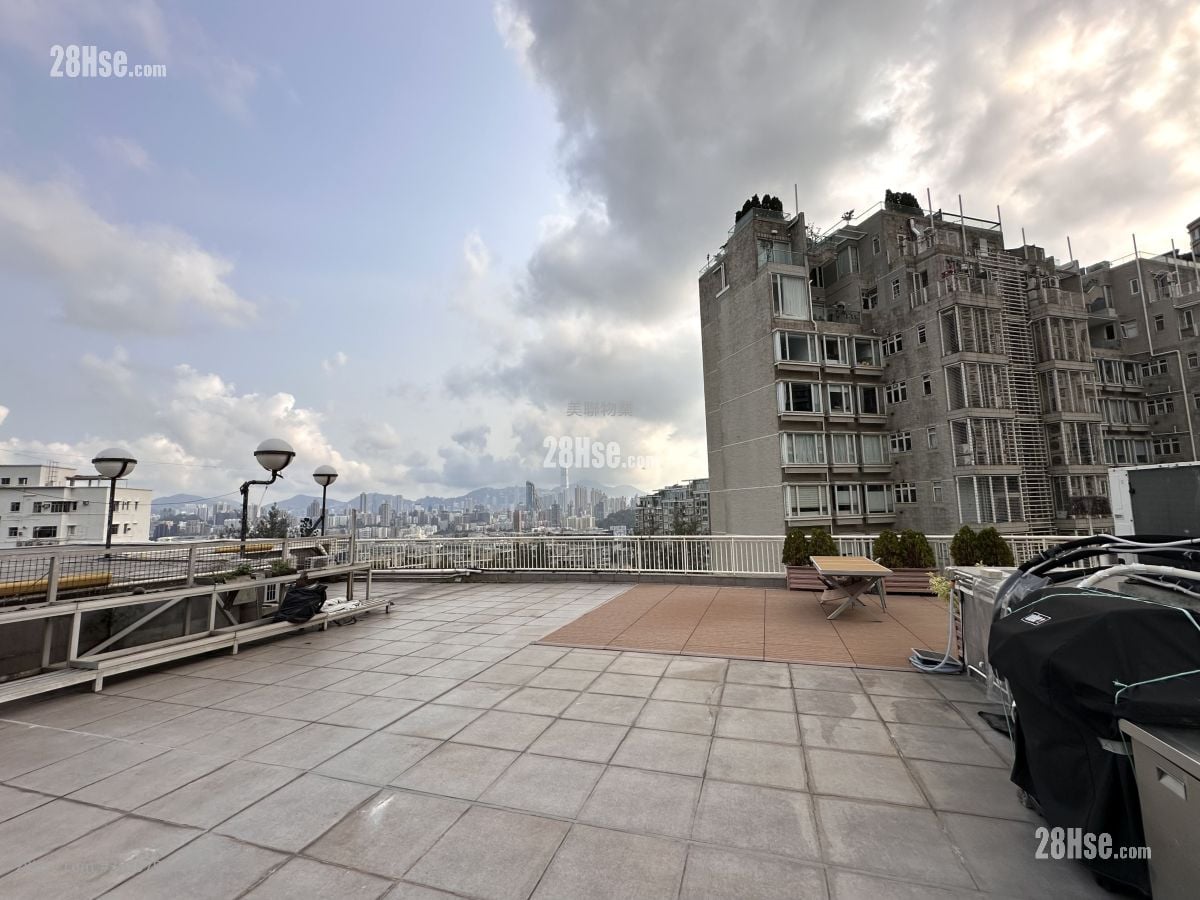 Lu Garden Sell 4 Bedrooms 2,135 ft²