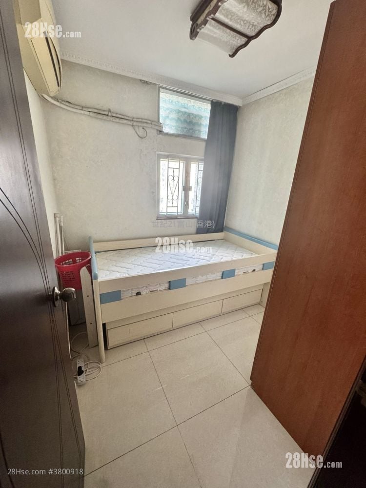 Fu Keung Court Sell 3 Bedrooms 577 ft²