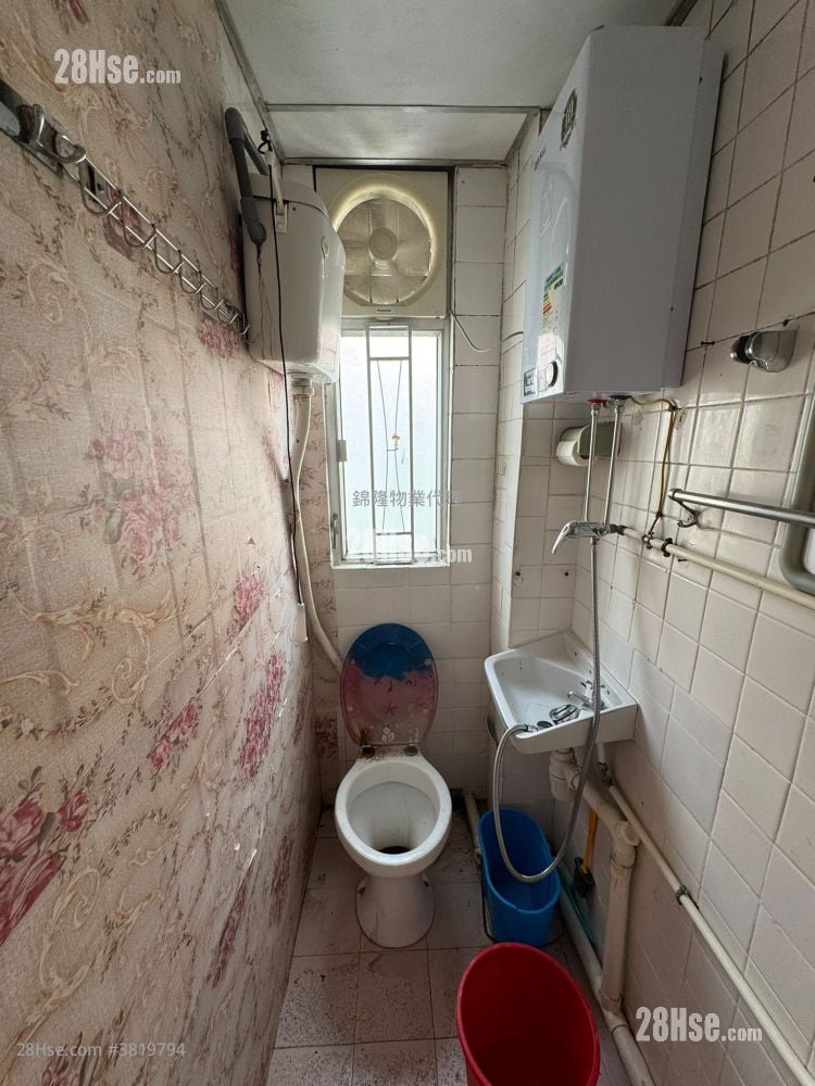 明月大厦 售盘 2 房 , 1 浴室 302 平方尺